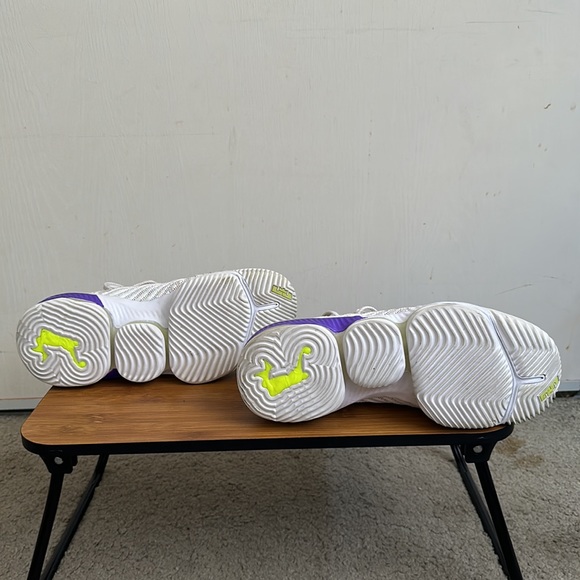 Nike Lebron 16 “Buzz Lightyear” - Picture 4 of 6